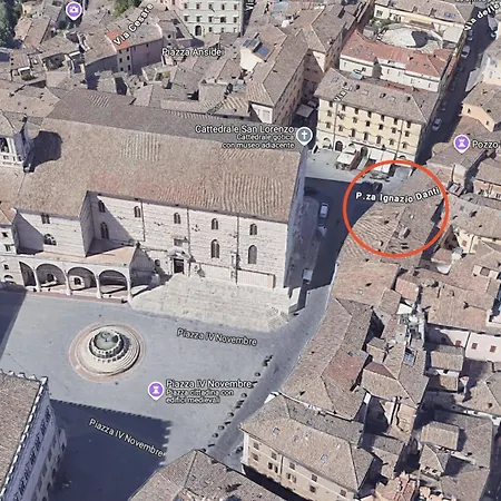 Urban Oasis In Front Of Duomo Di * Perugia