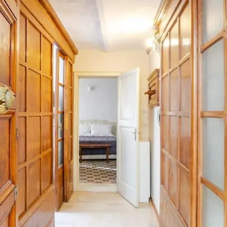 Urban Oasis In Front Of Duomo Di * Perugia