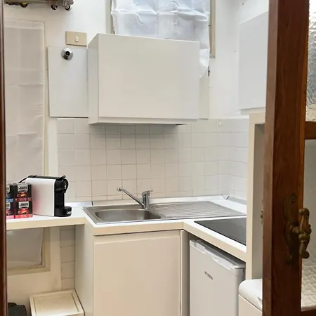 Urban Oasis In Front Of Duomo Di Perugia